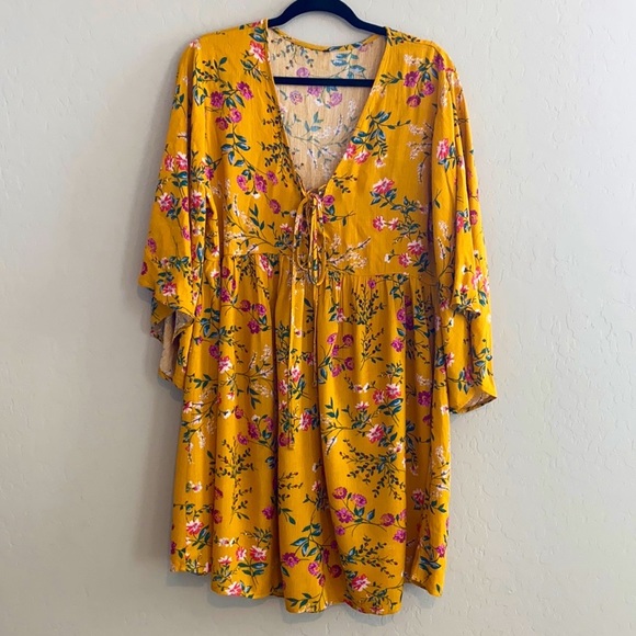 Dresses & Skirts - 🍍4/$20🍍 Boho floral/mustard yellow dress